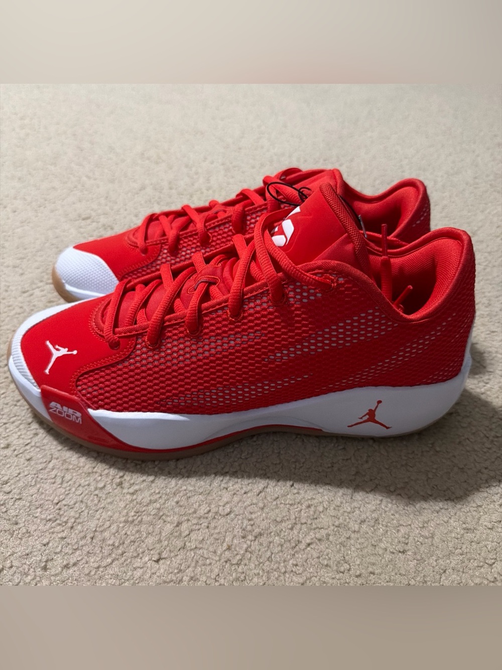 Jordan Men’s Size 11.5 Luka 77 Shoes Sneakers Basketball IF1610-600 Red NEW